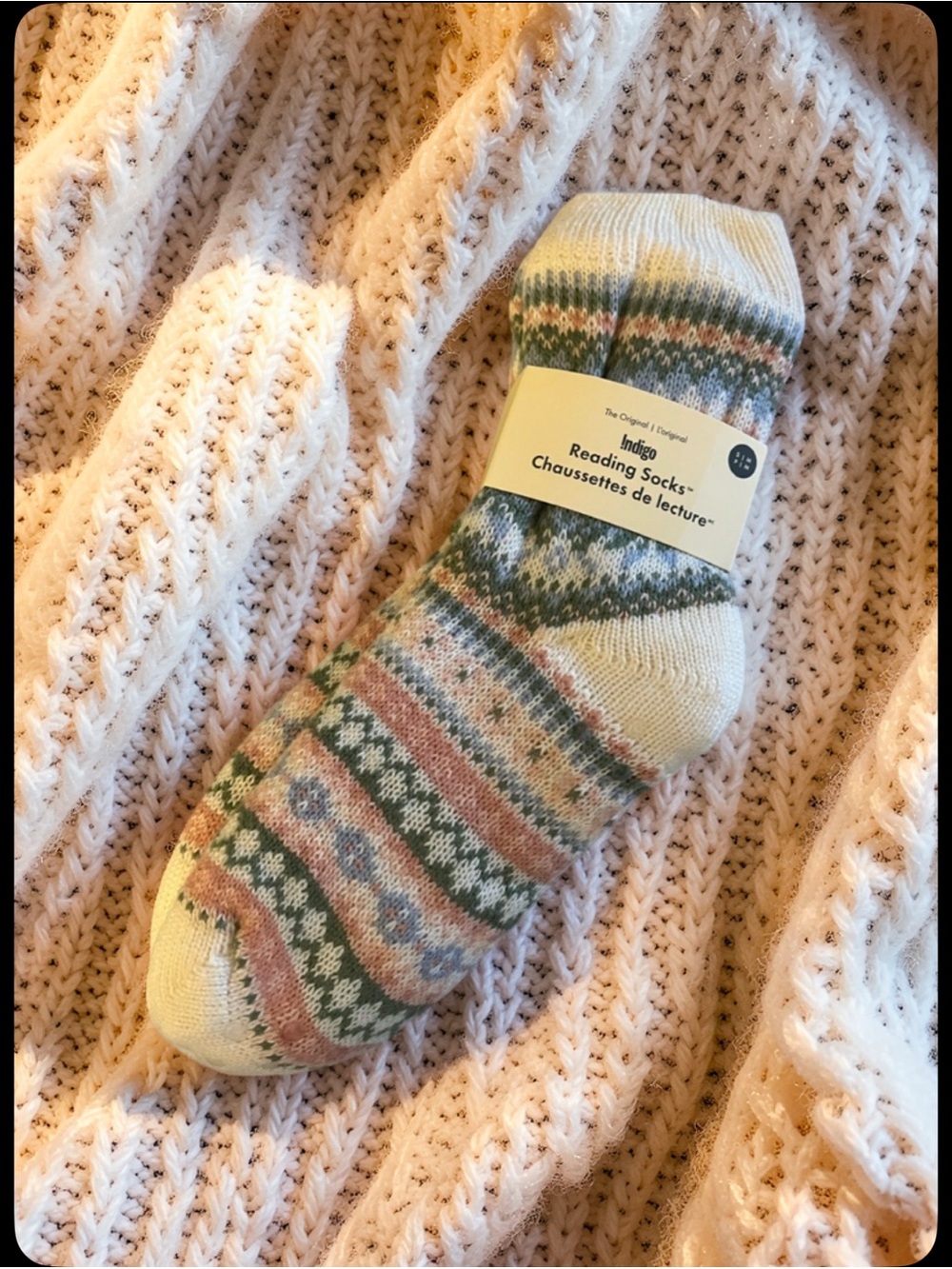 Indigo Multicolor Fair Isle Casual Readijg Knit Socks - White, Green, Peach, Pin